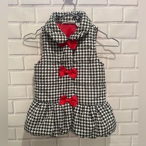 KIDS HEADQUARTERS black and white girls vest/size 6